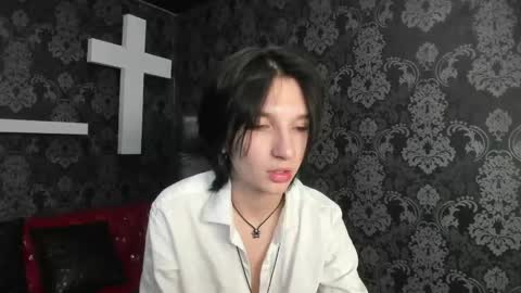Snapshot of adonbev chatting on 8, 5, 2026 adonbev online show from 8, 5, 2026