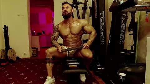 Adonis online show from 15, 10, 2025