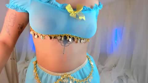 Snapshot of adria_ross chatting on 9, 3, 2025 Adriana online show from 9, 3, 2025