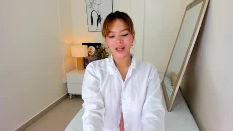Snapshot of adria_ross chatting on 1, 10, 2025 Adriana online show from 1, 10, 2025