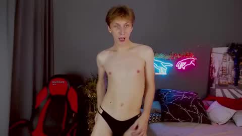 Adrian online show from 8, 12, 2024