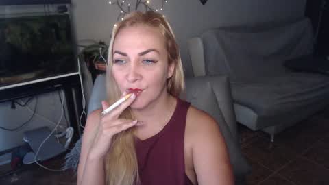 Adriana Paredes  online show from 29, 1, 2025