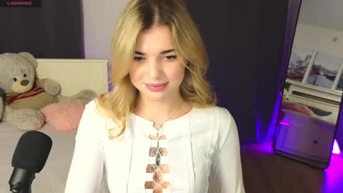 adrianawow1 online show from 7, 3, 2025