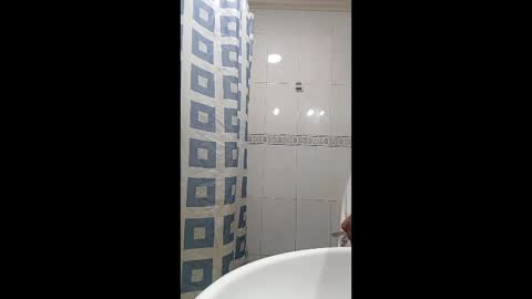 adrianchamonymario12 online show from 6, 2, 2026