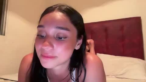 Snapshot of adriannarodriguez chatting on 6, 3, 2025 Adrianna  online show from 6, 3, 2025