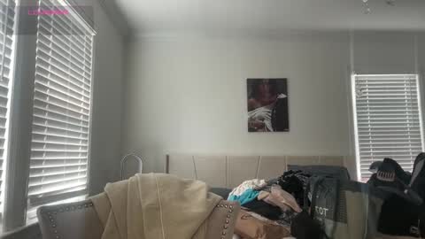 Snapshot of adriannarodriguez chatting on 13, 9, 2025 Adrianna  online show from 13, 9, 2025