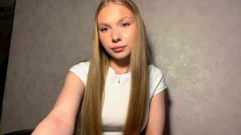 Caroline online show from 12, 4, 2026