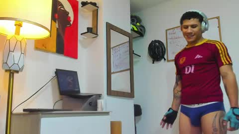 Adrian online show from 23, 4, 2026