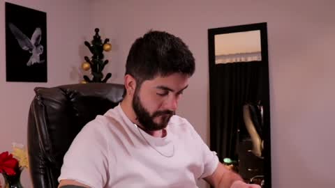 Snapshot of adrianwilliams_ chatting on 12, 1, 2025 Adrian Williams online show from 12, 1, 2025