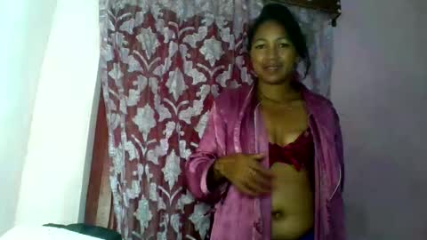 aelyaa online show from 4, 5, 2026