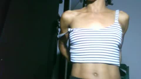 Snapshot of africadeluxe chatting on 22, 12, 2024 Africa online show from 22, 12, 2024