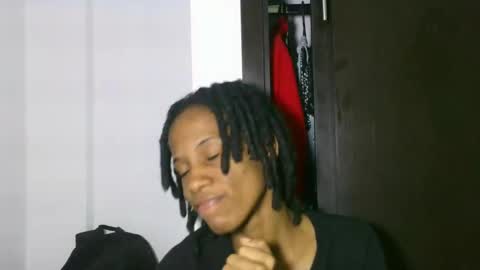 Snapshot of africadeluxe chatting on 14, 2, 2025 Africa online show from 14, 2, 2025