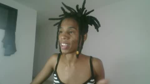 Snapshot of africadeluxe chatting on 9, 4, 2026 Africa online show from 9, 4, 2026