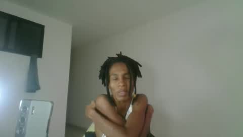 Snapshot of africadeluxe chatting on 15, 4, 2026 Africa online show from 15, 4, 2026