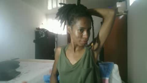 Snapshot of africadeluxe chatting on 16, 4, 2026 Africa online show from 16, 4, 2026