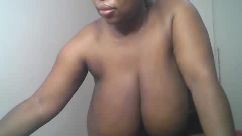ONLYFAN-Africanbusty online show from 11, 3, 2025