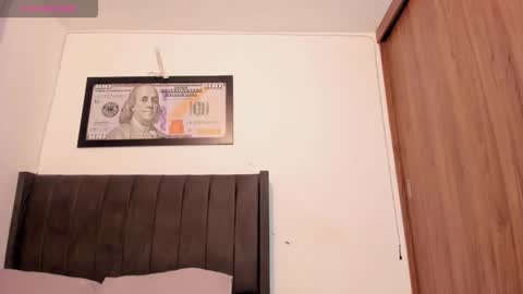 sofia online show from 24, 11, 2025