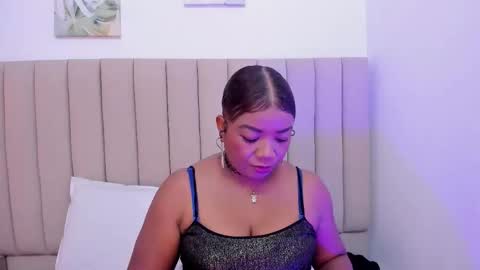 Snapshot of afrodita_de_amor chatting on 22, 10, 2025 Vr. online show from 22, 10, 2025