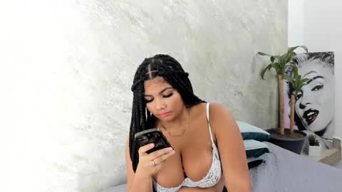 Afrodita Ross online show from 17, 9, 2025