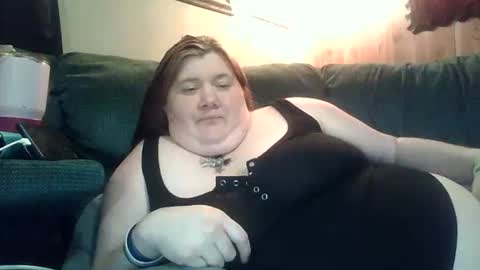 Snapshot of afterhoursangle35 chatting on 13, 4, 2026 Babygirls353637 online show from 13, 4, 2026