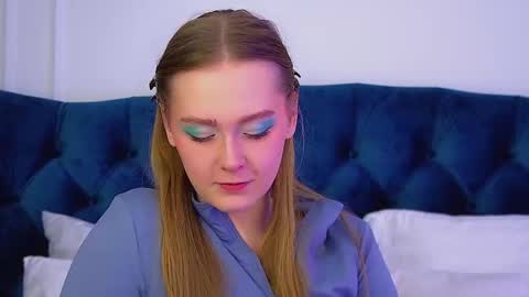 AgataFoxley online show from 10, 3, 2026