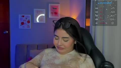 Snapshot of agatha_riccie chatting on 15, 6, 2026 Cat online show from 15, 6, 2026