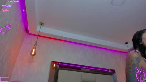 LUNNA online show from 12, 2, 2025