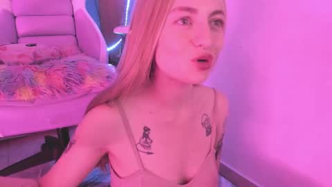 Camila     2 online show from 19, 1, 2025