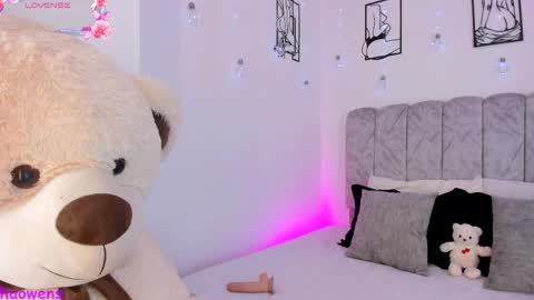 Agatha Owens online show from 31, 3, 2026