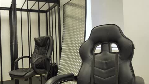 Agelina Lilly Laura online show from 7, 10, 2025