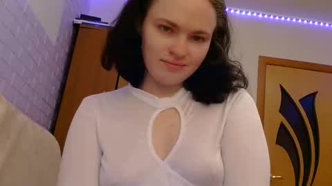 Agnettta online show from 15, 9, 2025