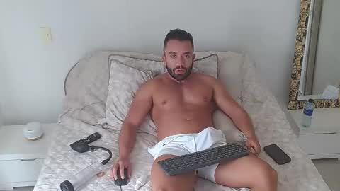 agustinsr online show from 22, 10, 2025