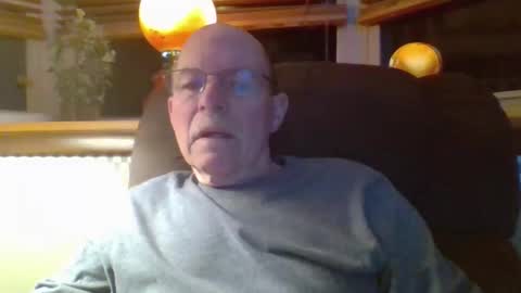 Snapshot of aguynrkfrd chatting on 15, 2, 2026 aguynrkfrd online show from 15, 2, 2026