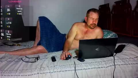 Snapshot of ahardman10 chatting on 18, 2, 2026 Blue Eyed Handsome Man online show from 18, 2, 2026