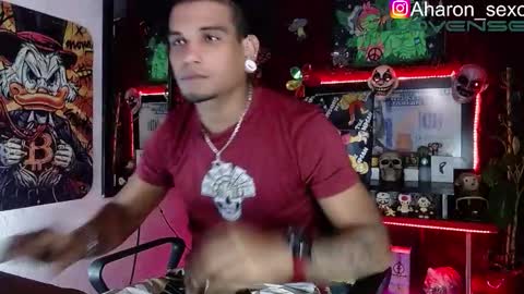 Aharon  Zamora online show from 10, 11, 2025