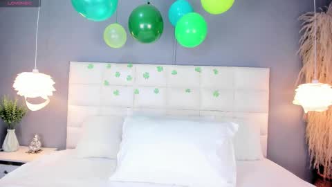 Snapshot of ahincale chatting on 18, 3, 2026 AHINOA online show from 18, 3, 2026