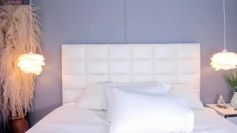 Snapshot of ahincale chatting on 25, 3, 2026 AHINOA online show from 25, 3, 2026