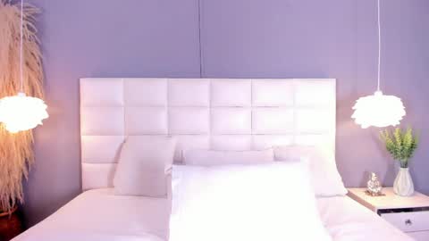 Snapshot of ahincale chatting on 13, 4, 2026 AHINOA online show from 13, 4, 2026