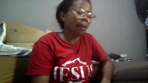 Snapshot of aicha_boobs chatting on 21, 10, 2025 Aicha boobs online show from 21, 10, 2025