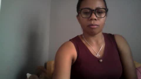 Aicha boobs online show from 20, 4, 2026