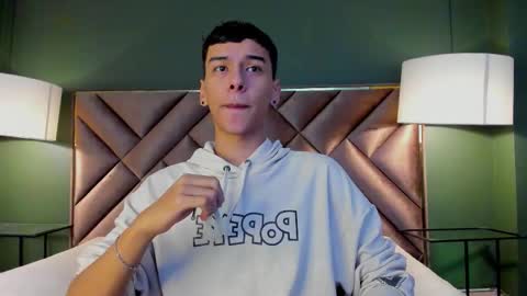 Snapshot of aiden_royce chatting on 10, 11, 2025 aiden_royce online show from 10, 11, 2025