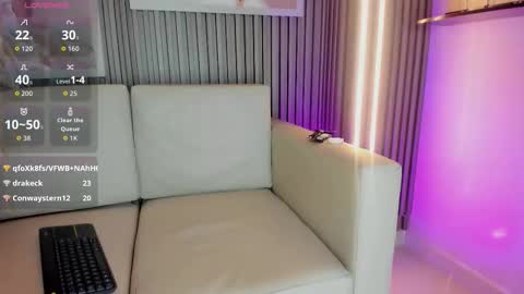   online show from 31, 10, 2025