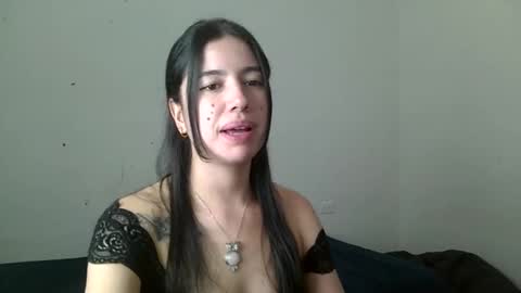 J  online show from 22, 4, 2026