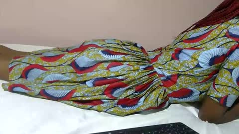 Snapshot of air_hottess chatting on 15, 10, 2025 Cindy online show from 15, 10, 2025