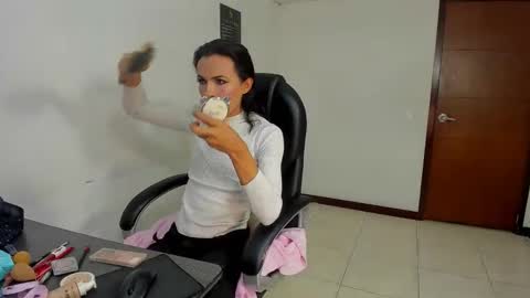 Aisha online show from 19, 2, 2026