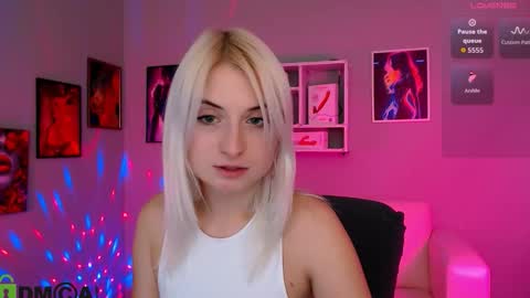 Snapshot of aisha_mell chatting on 5, 2, 2026 aisha_mell online show from 5, 2, 2026