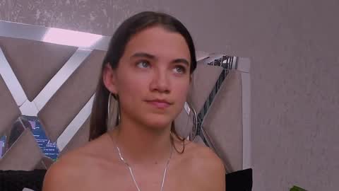 little aitana  online show from 18, 1, 2025