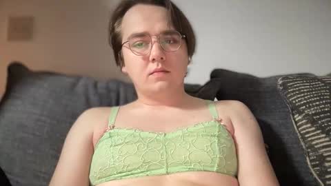 Snapshot of ajuliebellelemons chatting on 3, 3, 2026 JullieBelleLemons online show from 3, 3, 2026