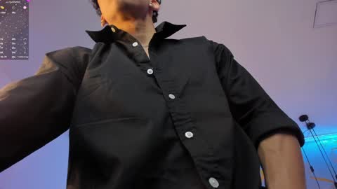 akazaboy online show from 5, 12, 2024