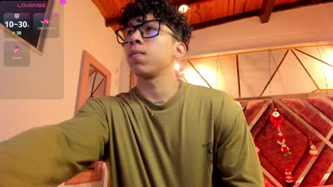 akazaboy online show from 18, 12, 2024